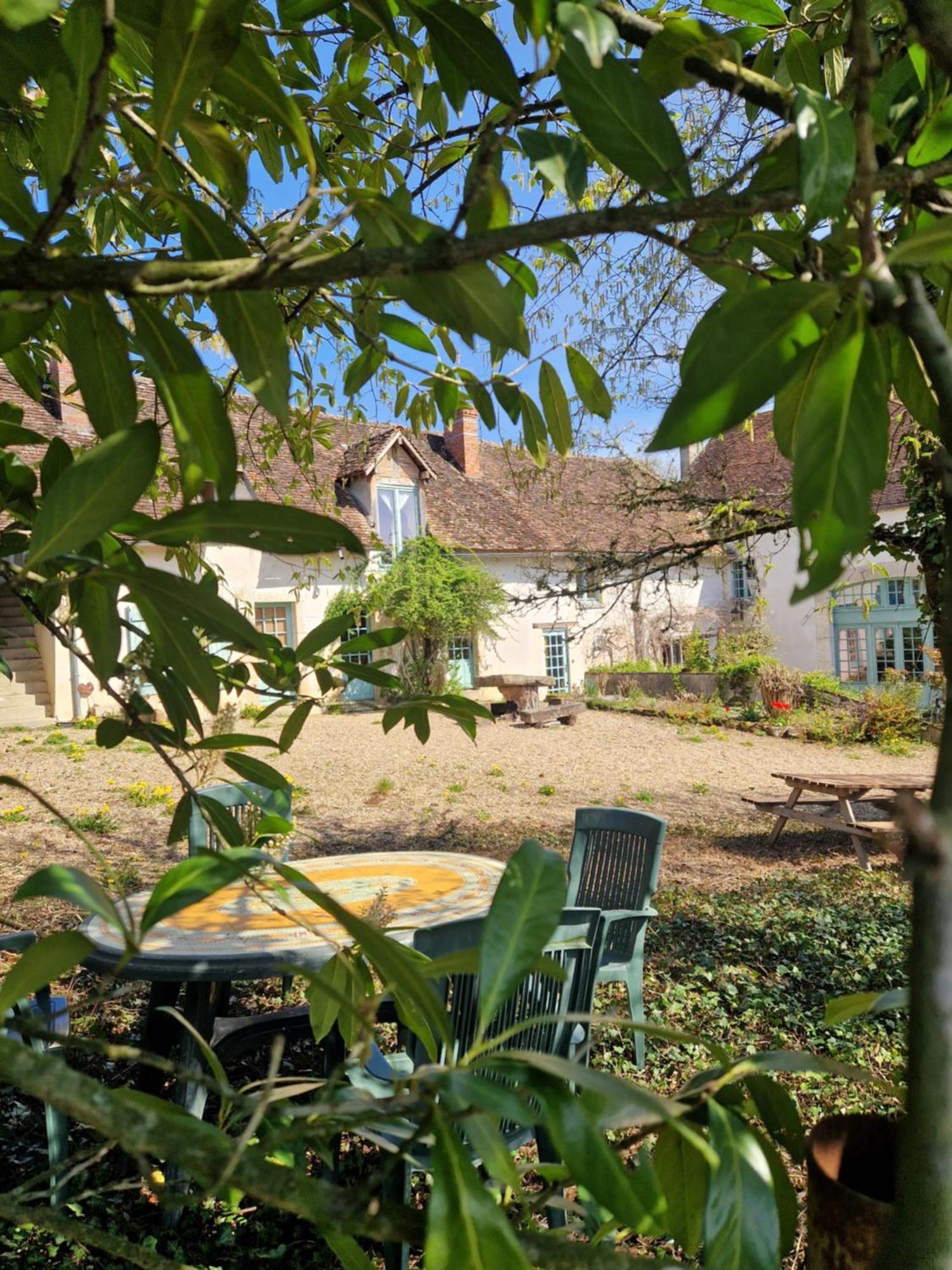Ferme Equestre & Chambres D'Hotes Gateau Stables Proche Guedelon Saint-Amand-en-Puisaye Zewnętrze zdjęcie